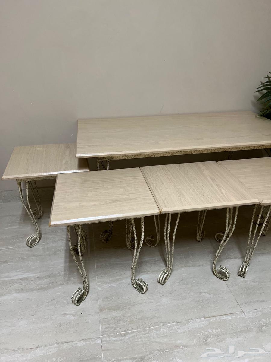 طاولة قهوه مع 4 خدمه64481346042753111