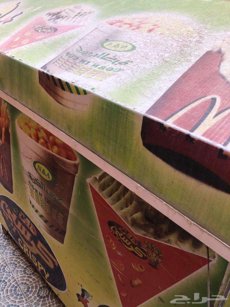 Crispy food cart and a set of items64481682372354110