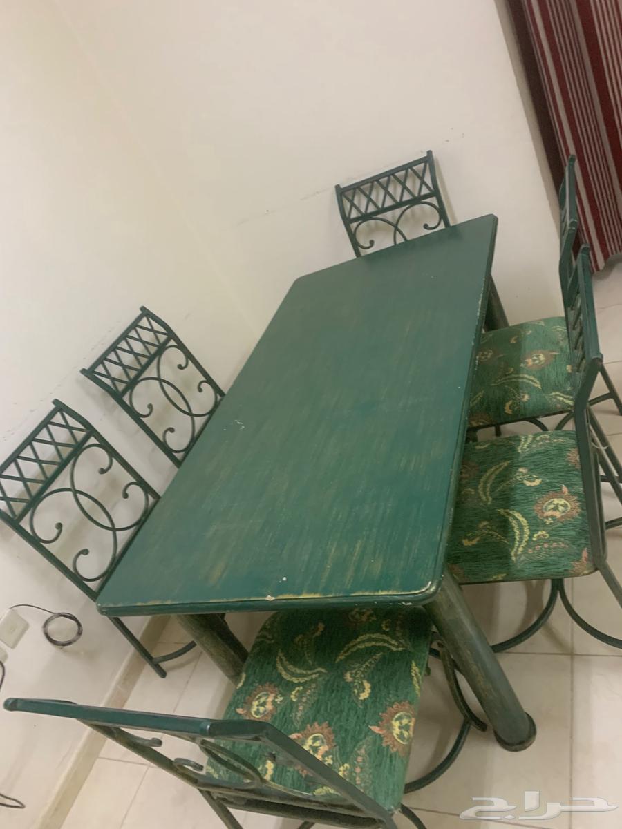 Dining table64484772963458110