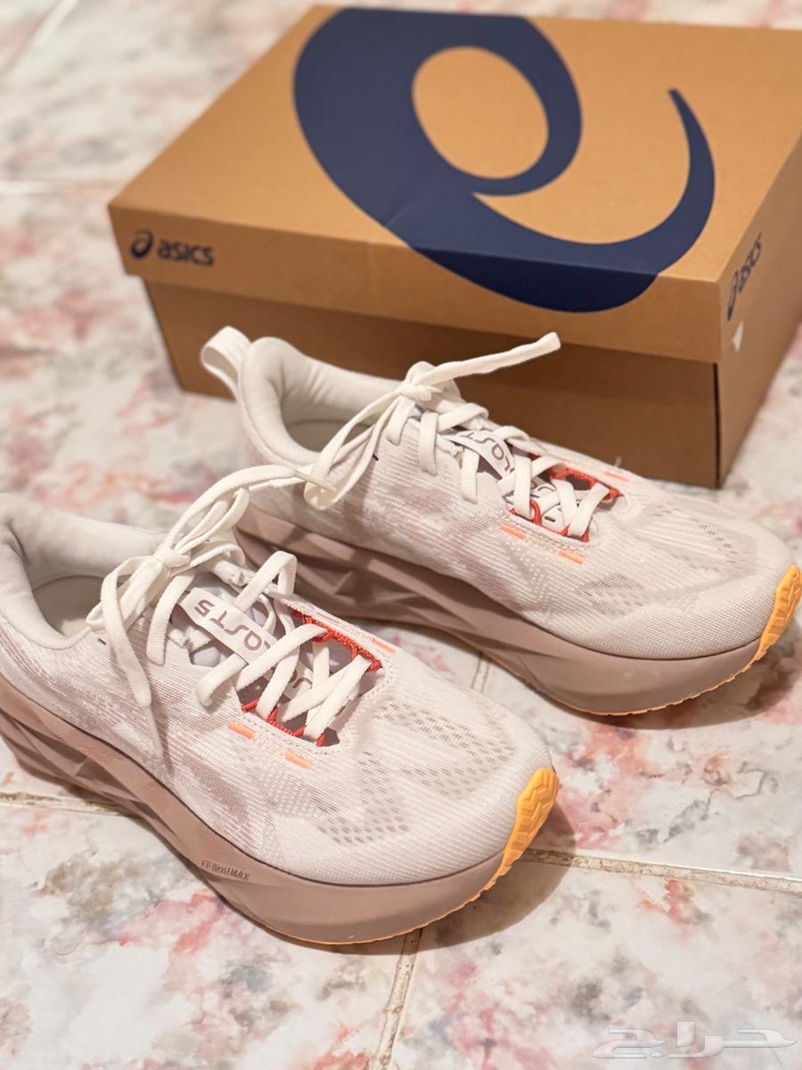 حذاء اسيكس الياباني الحق عليه الان64484841660289113