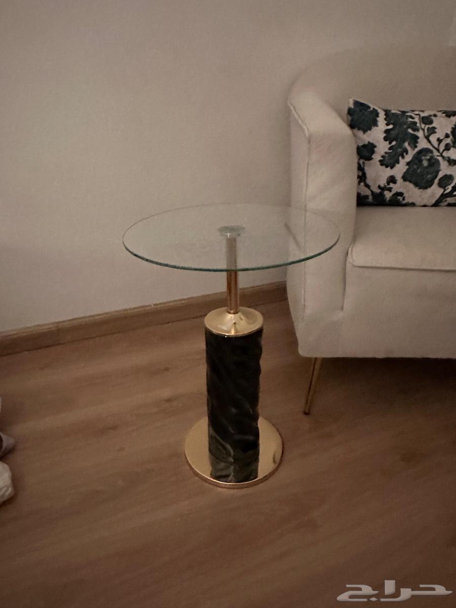 طاوله زجاج للبيع64485625398658110