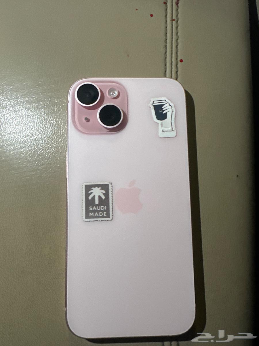 Regular iPhone 1564485930697730110