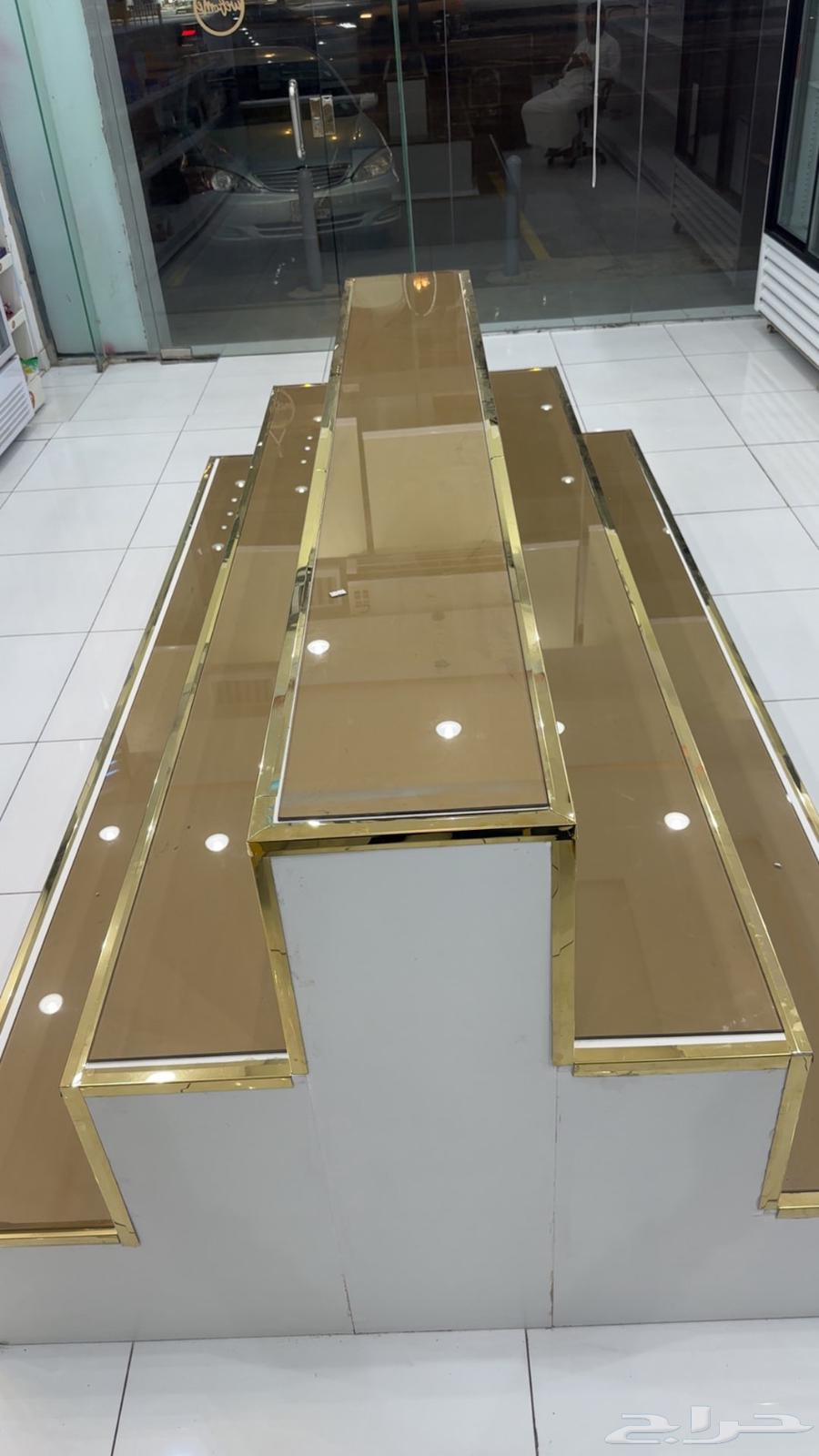 Display table for sale and shelves64480702823555110