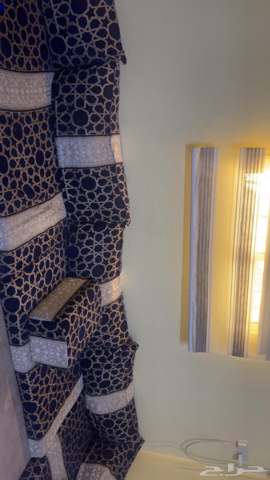 جلسة ارضيه للبيع على السوم64482376885506110