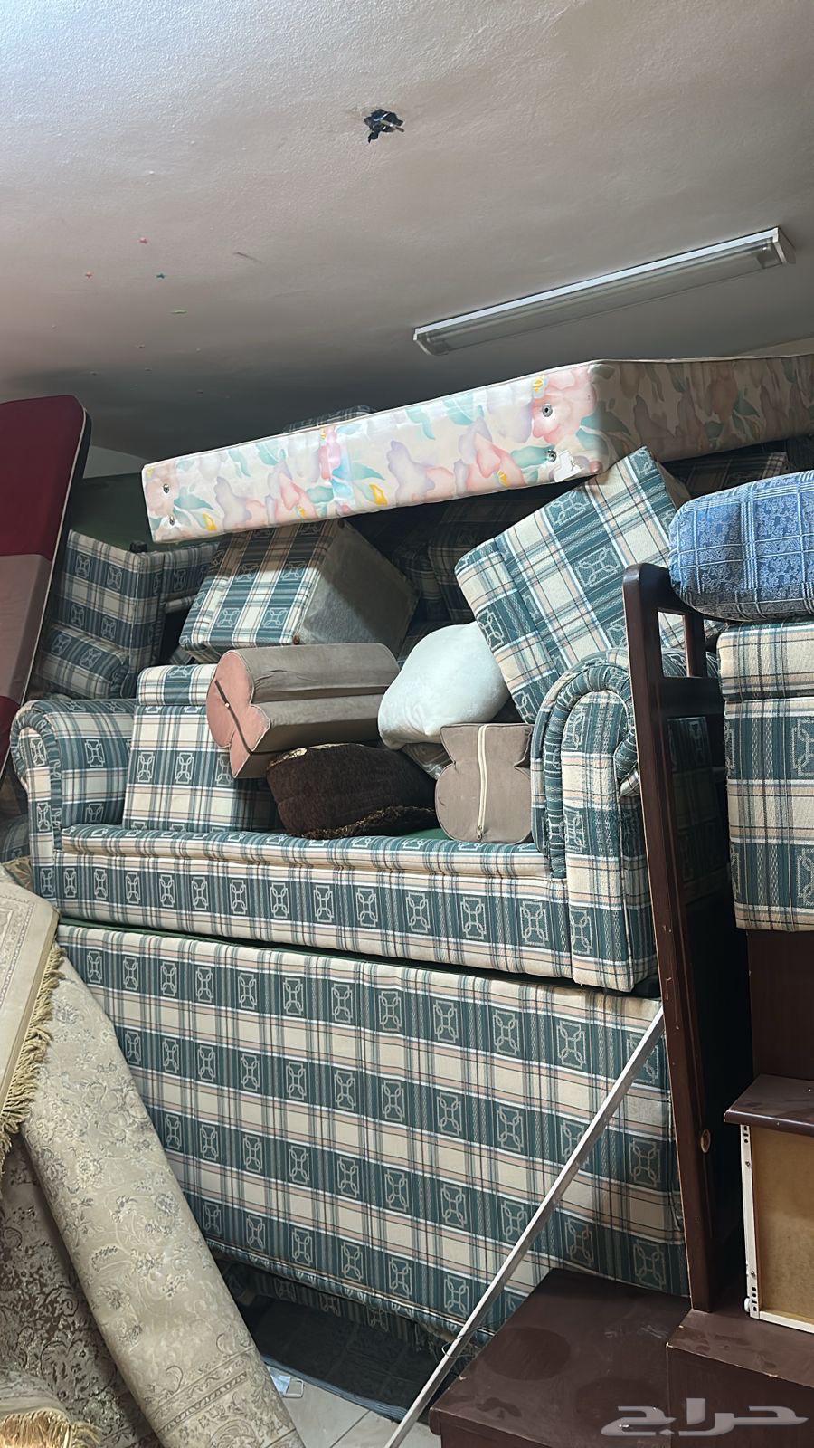 Sofas, tables, dressers, and items for sale64483136885889110