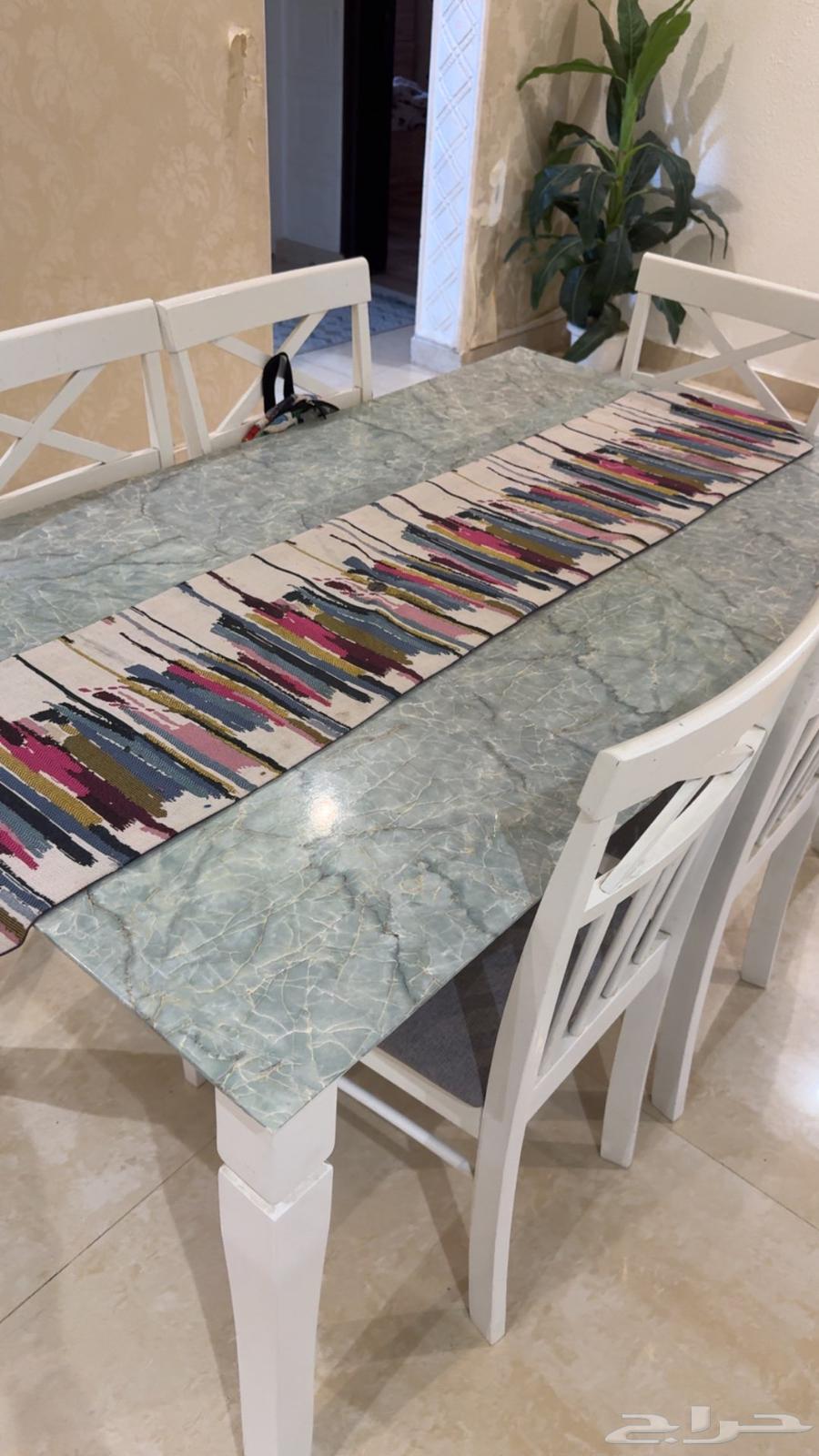 Dining table64483178177027110