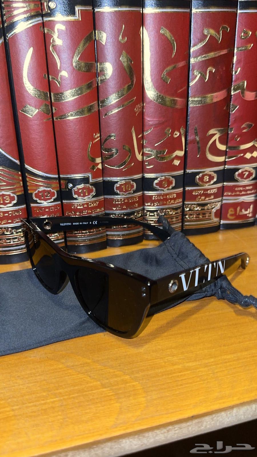 للبيع نظارتين شمسية أصلية   Gucci قوتشي Valentino فلنتينو64486012820993110