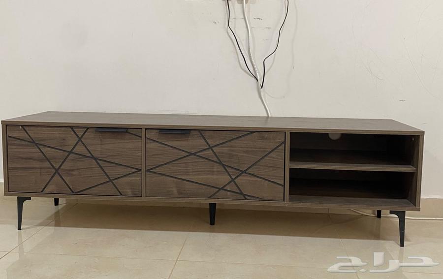 Table and Library64482714605187110