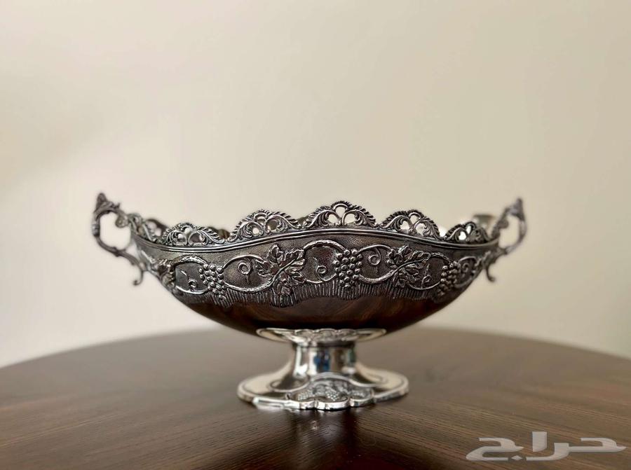 وعاء فواكه أنتيك مطلي بالفضة64459666923138110