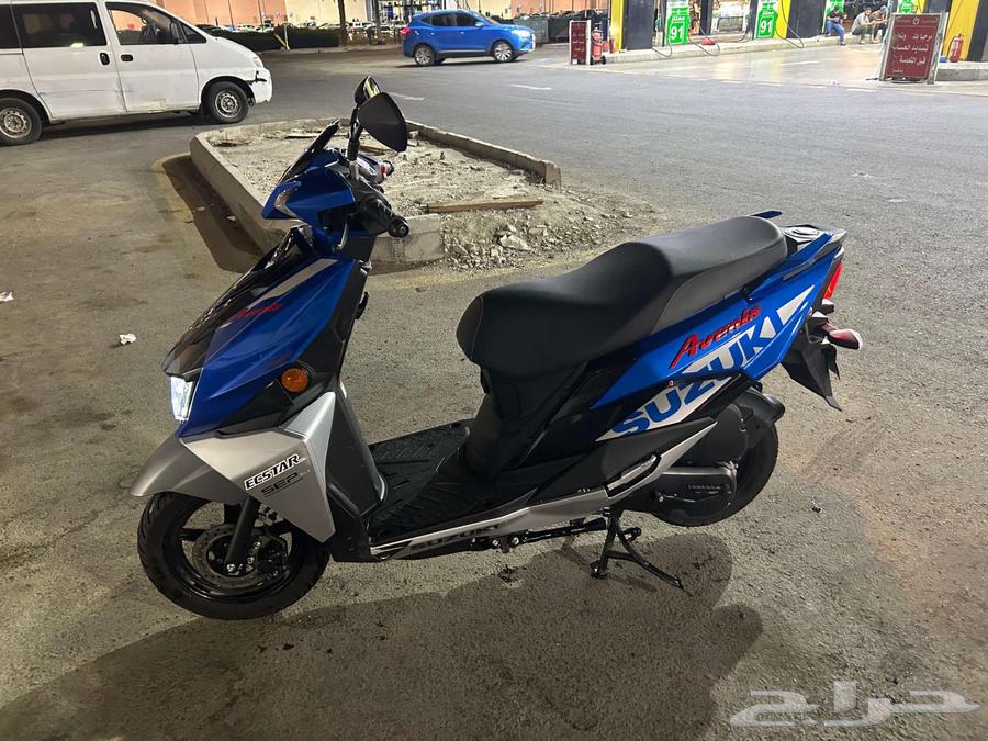 للبيع دباب سوزوكي أفينيس 2024 أزرق ببسي.64655133004931110