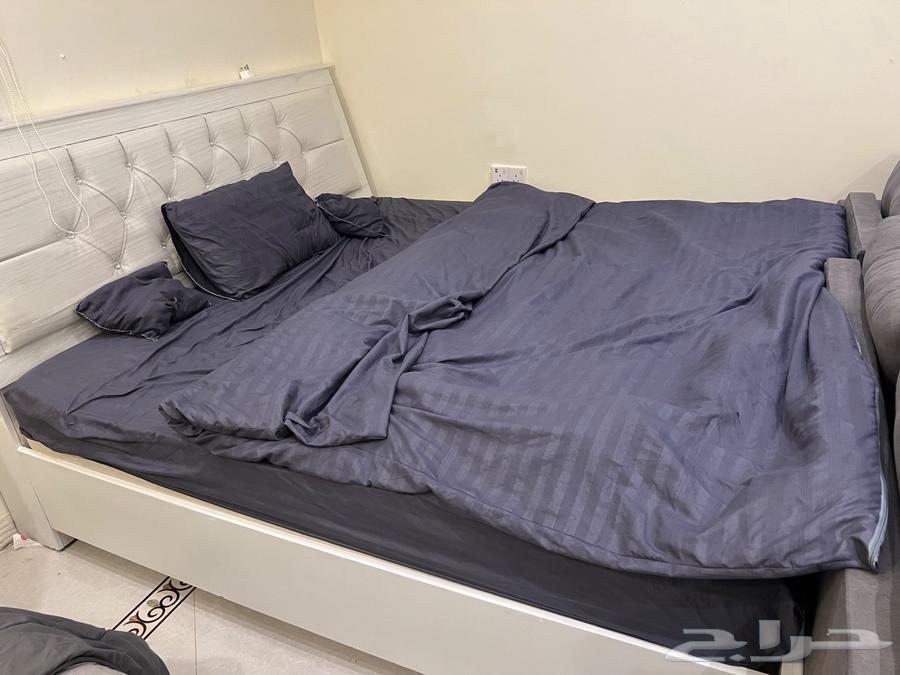 أثاث غرفة نوم استديو للبيع64482714622595112