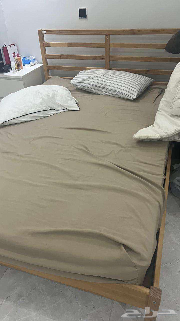 للبيع سرير ايكيا نفر ونص وكرسي64491023630209110