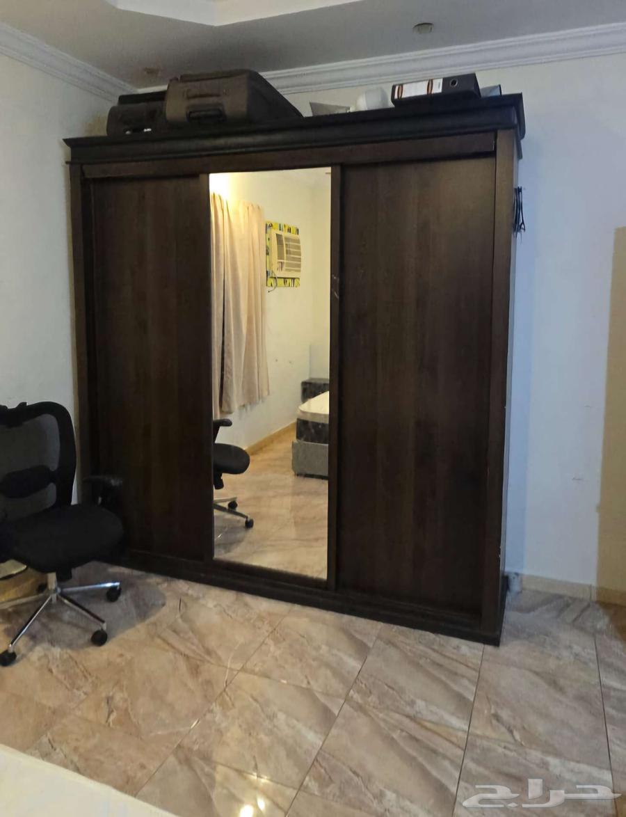 خزانة مستعملة للبيع64495186326913110