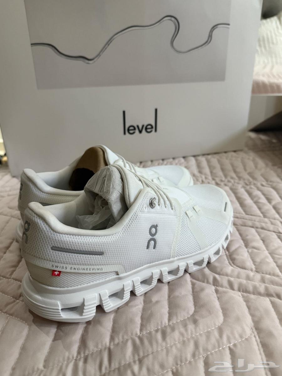 On Running shoe64488947998977111