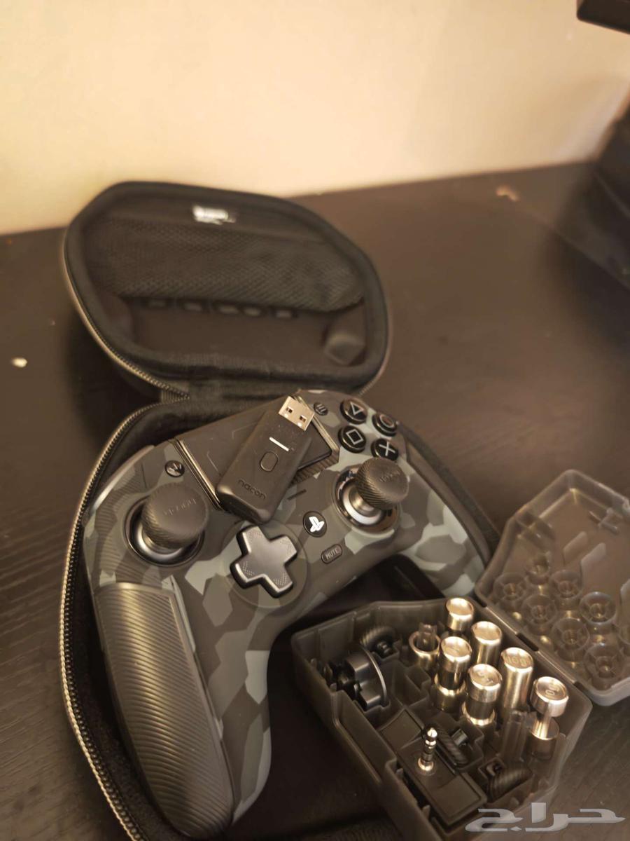 Nacon Revolution Pro Controller64491687138946110