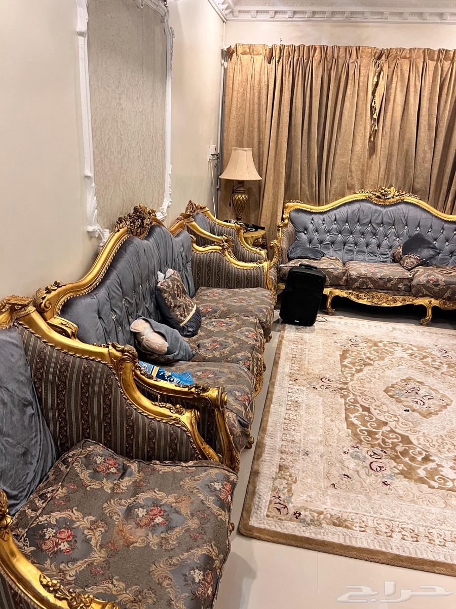 كنب كلاسيكي ملبس ورق ذهب للبيع64493124282883110