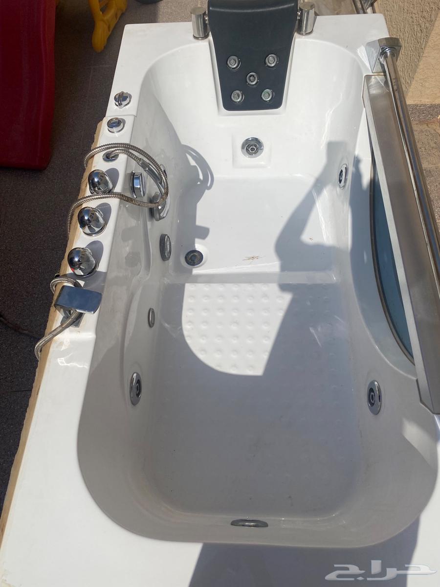 Jacuzzi without cracks - working64494085407874110