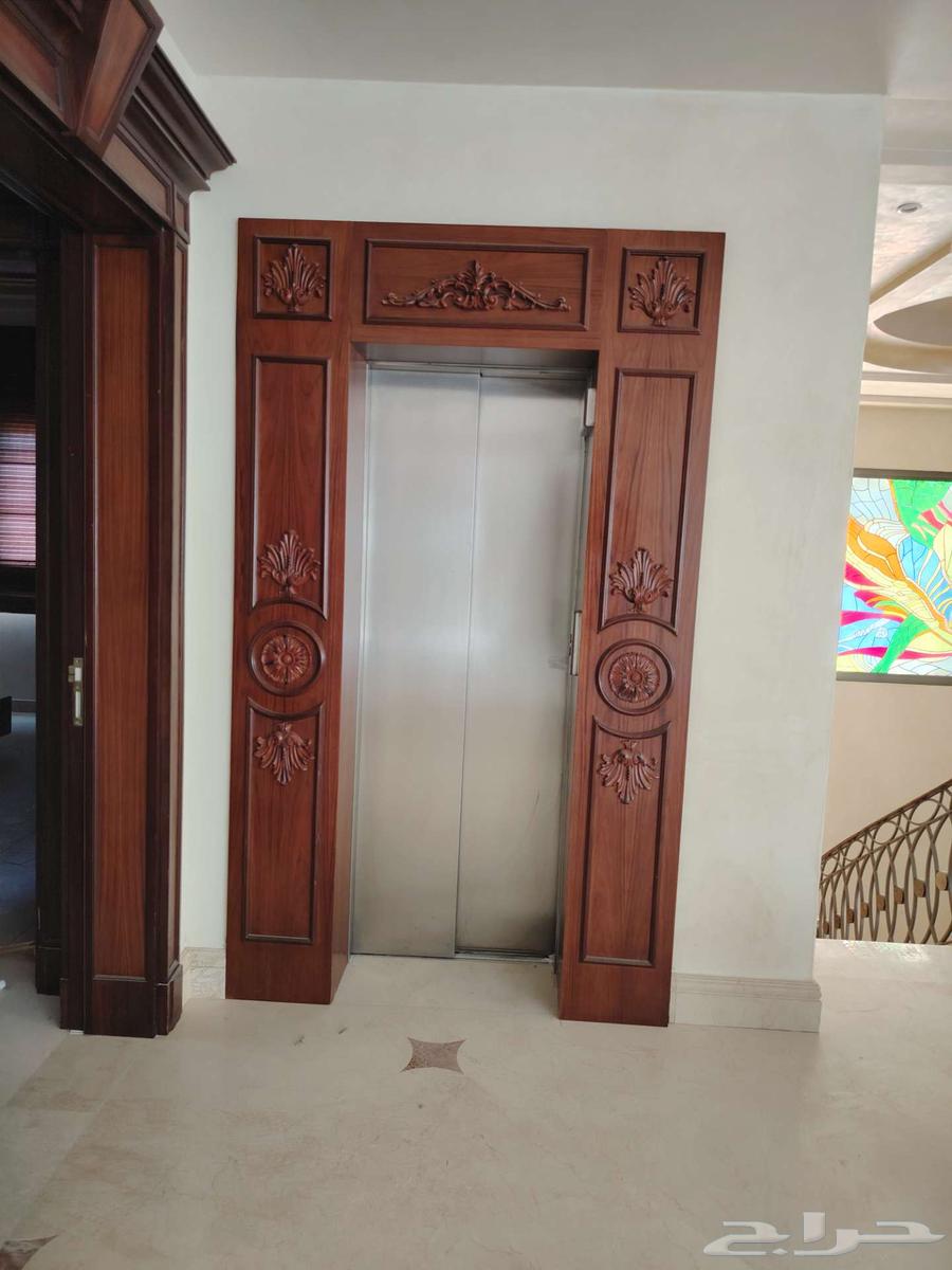 مصعدمستعمل للبيع استعمال نظيف جدا64494529752065113