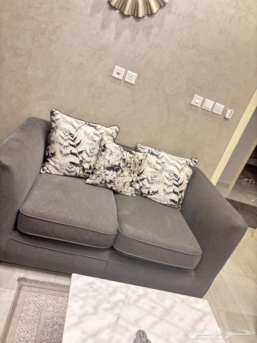 طقم كنب 9 اشخاص مع 2 طاولة جانبية وطاولة وسط رخام64494771511939110