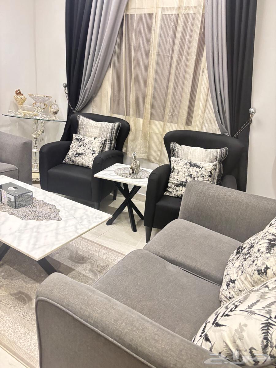 طقم كنب 9 اشخاص مع 2 طاولة جانبية وطاولة وسط رخام64494771511939114