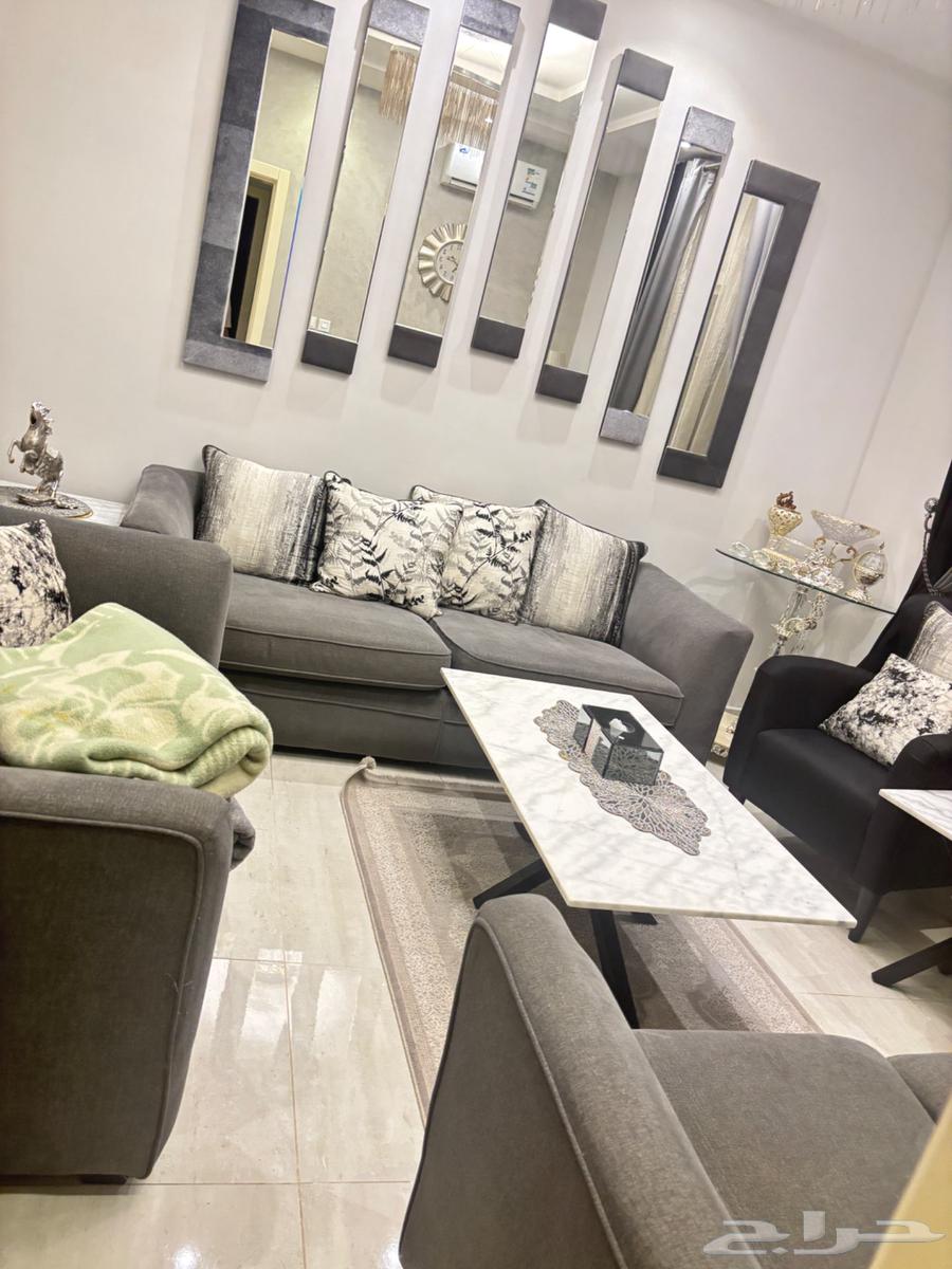 طقم كنب 9 اشخاص مع 2 طاولة جانبية وطاولة وسط رخام64494771511939111