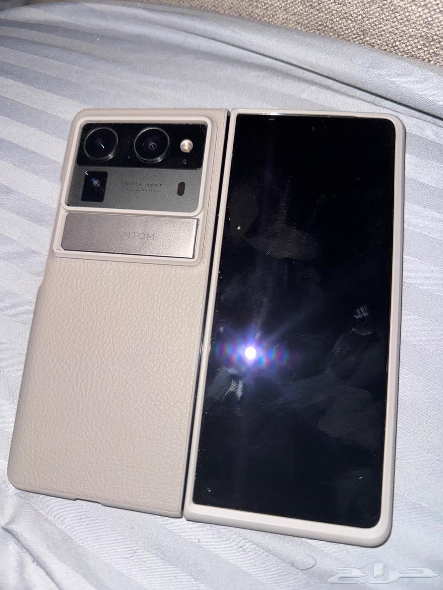 Tecno Phantom Fold v264495569854082112