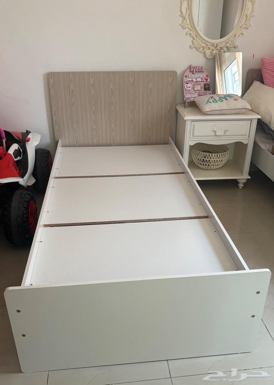 سريرين مفردين للبيع مفكوكين64493989466753113