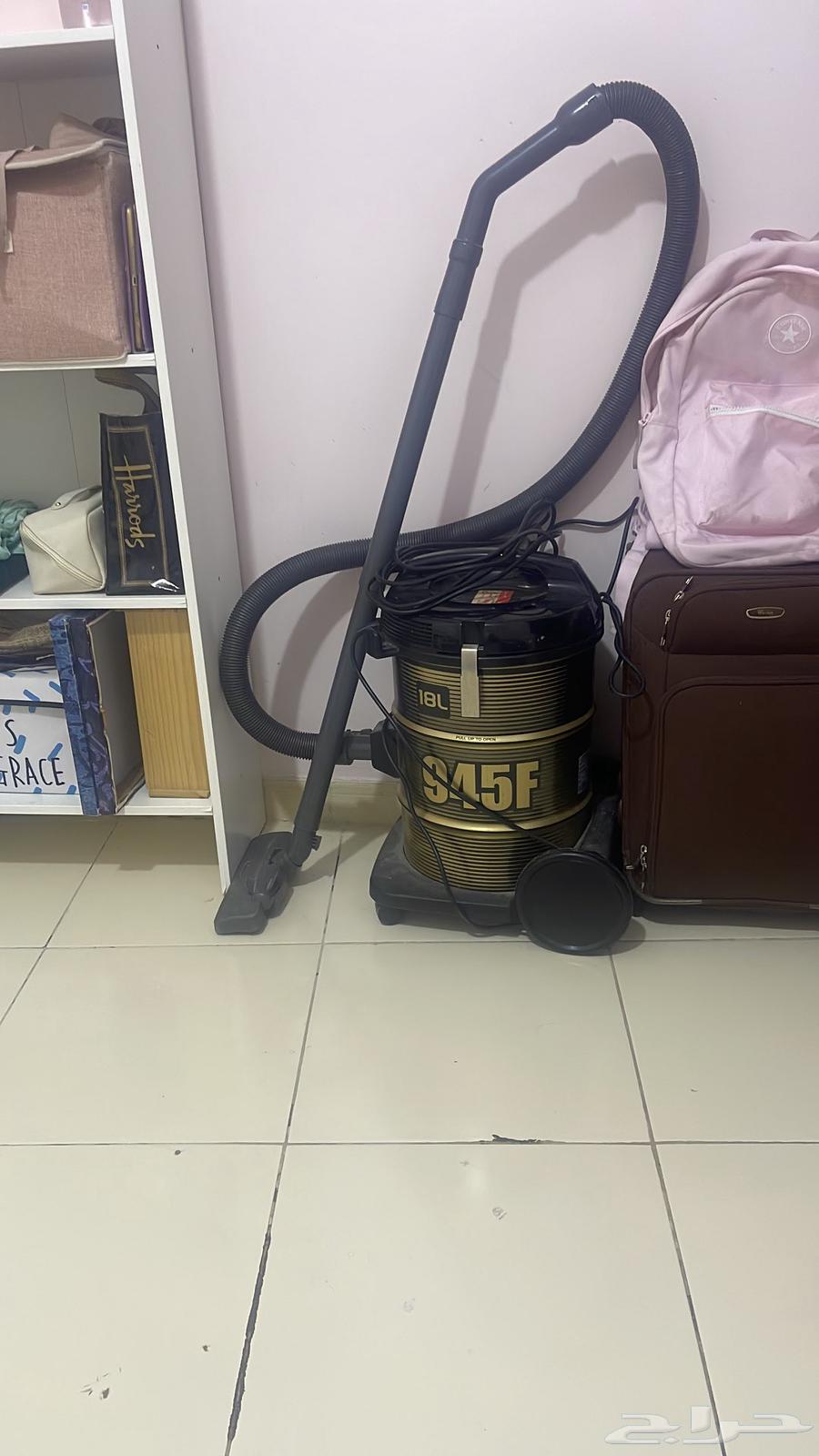 تليفزيون  مكنسه  طاوله وكراسي64489308806913113