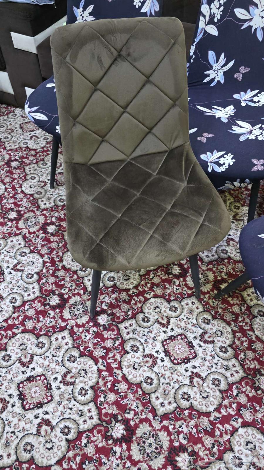 Chair and Table Set64489572869377110