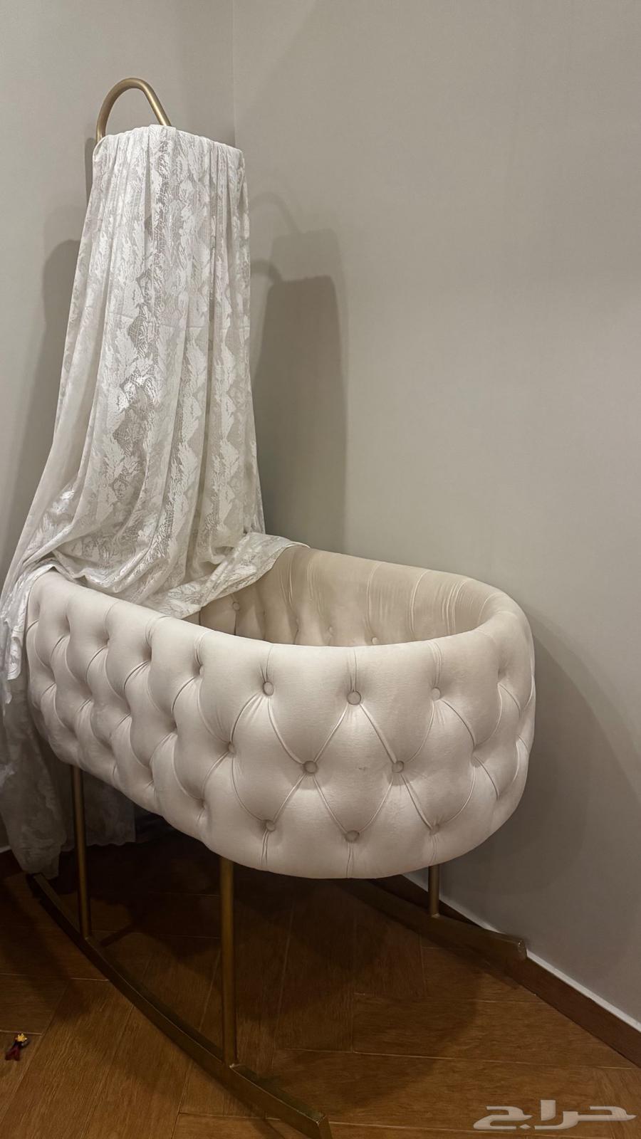 سرير مواليد مع مظلة من الدانتيل64492948159361112