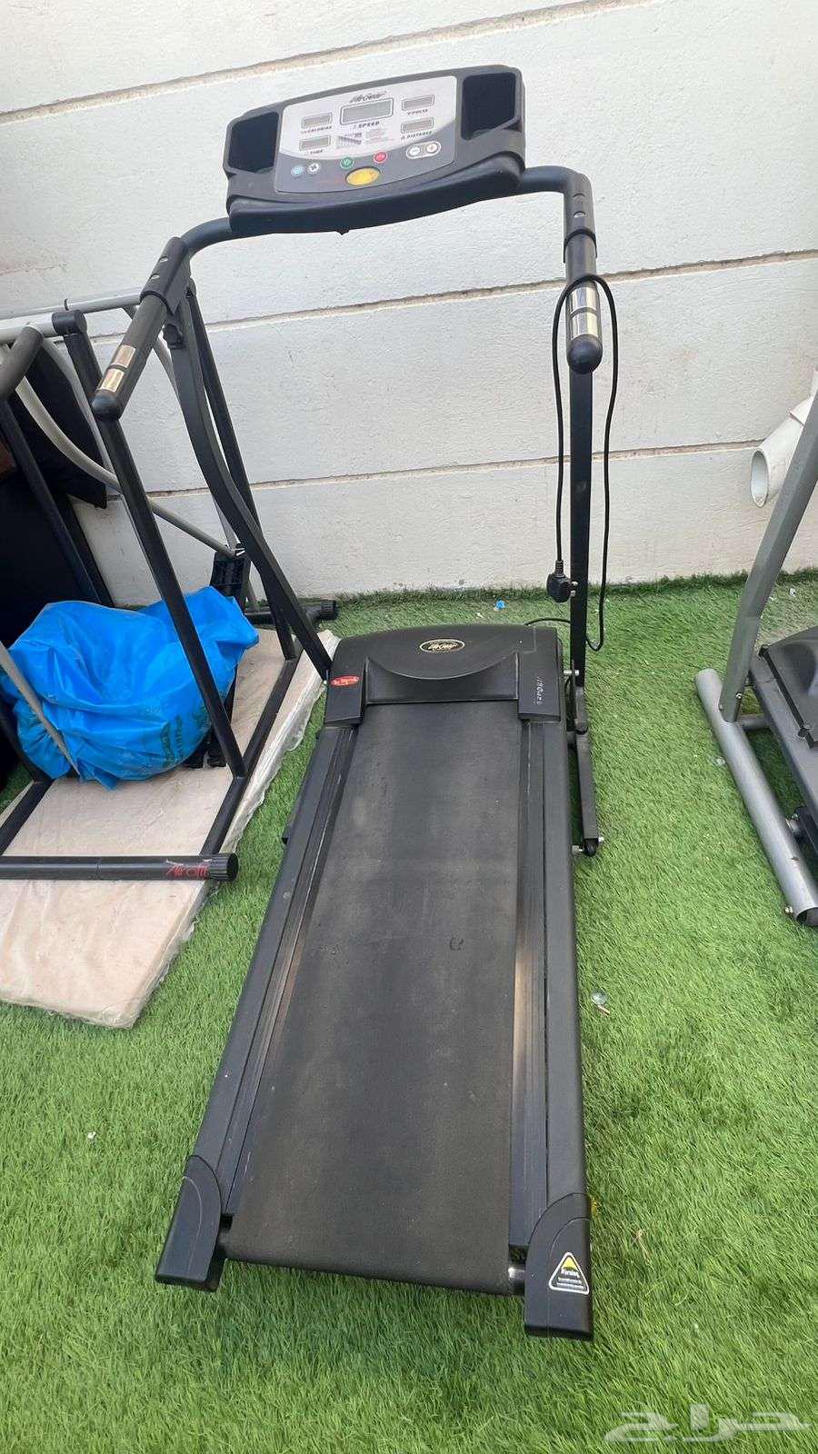 3 Treadmill Machines64494140004355113