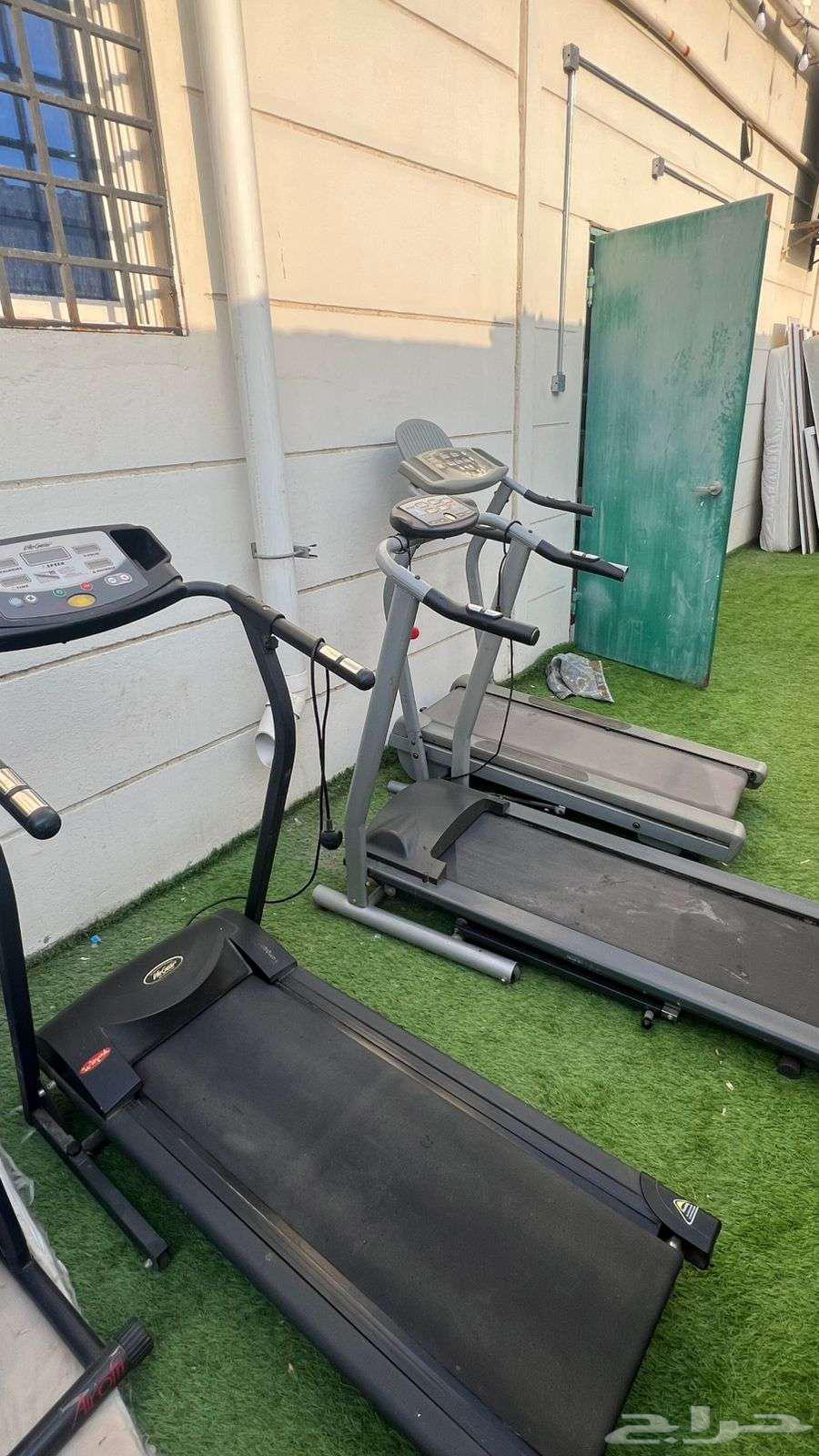 3 Treadmill Machines64494140004355110