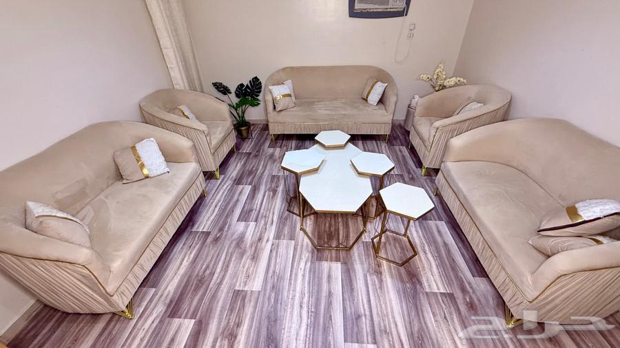 طقمين كنب للبيع64492230330498112