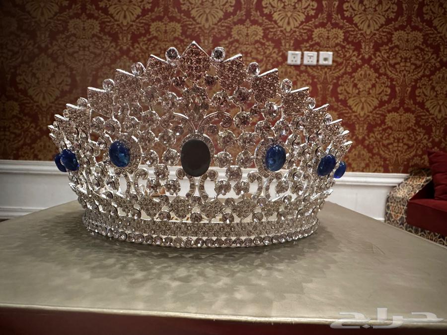 تاج ملكي مرصع بحجر الزفير الازرق للزفاف64495624574466110