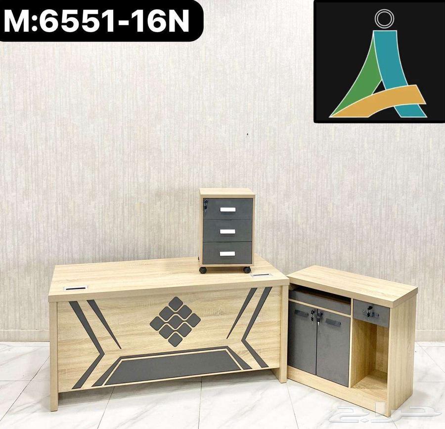Classic desk in Jeddah available in various sizes64489628001794110