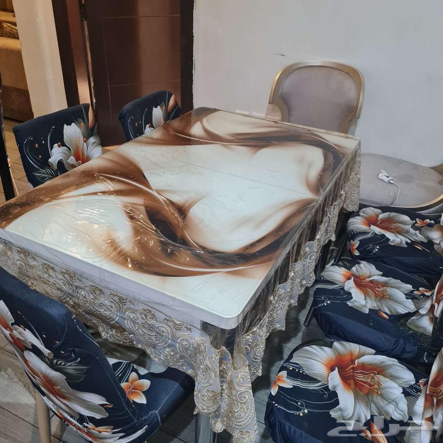 طاولة سفرة سيراميك مع دولاب 8 ضلفة بسعر 110 ريال64489184441859111