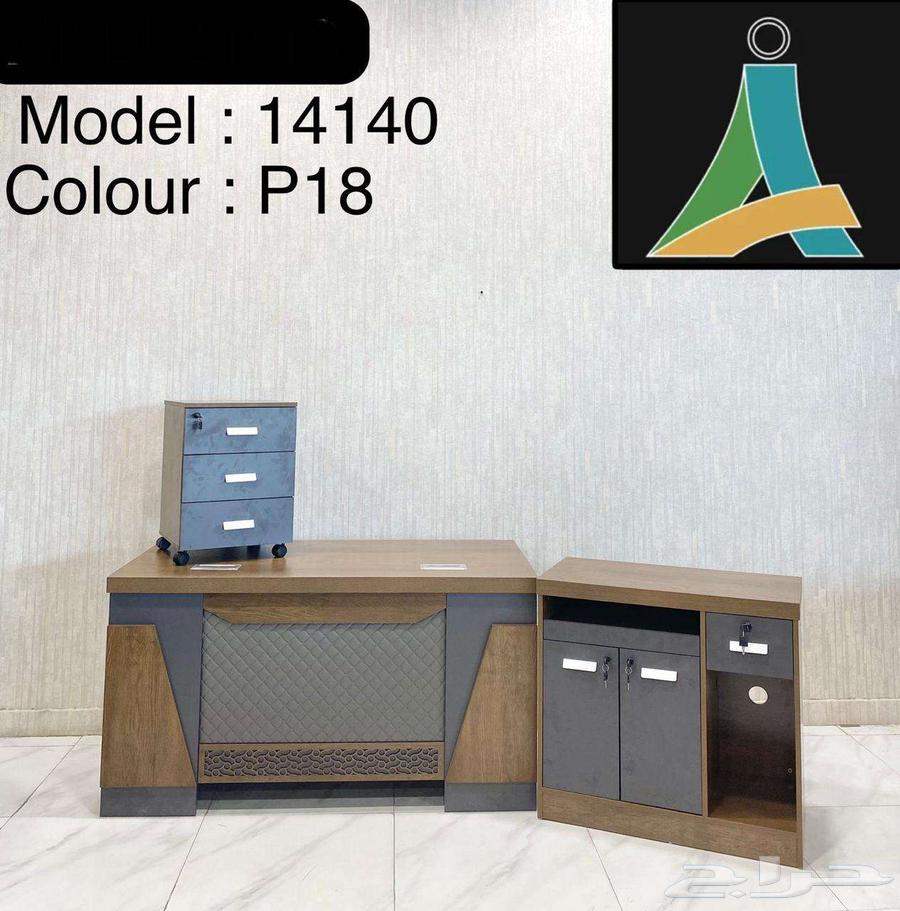 Classic desk in Jeddah available in various sizes64489628001794113