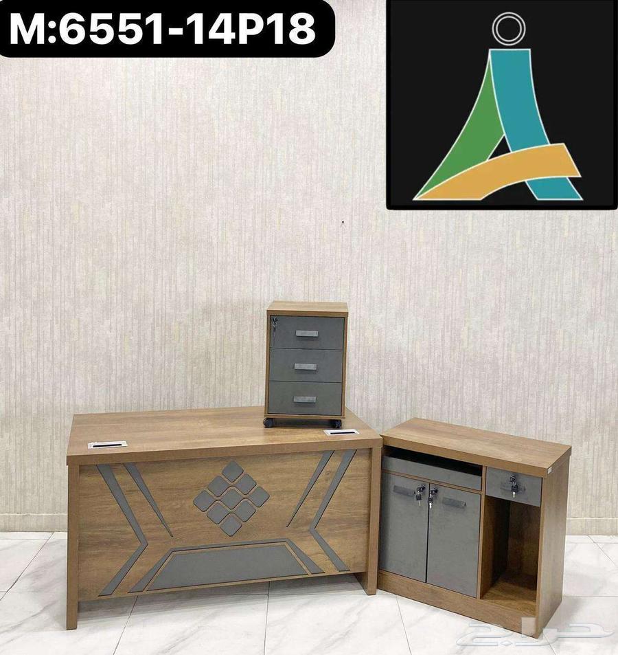 Classic desk in Jeddah available in various sizes64489628001794111