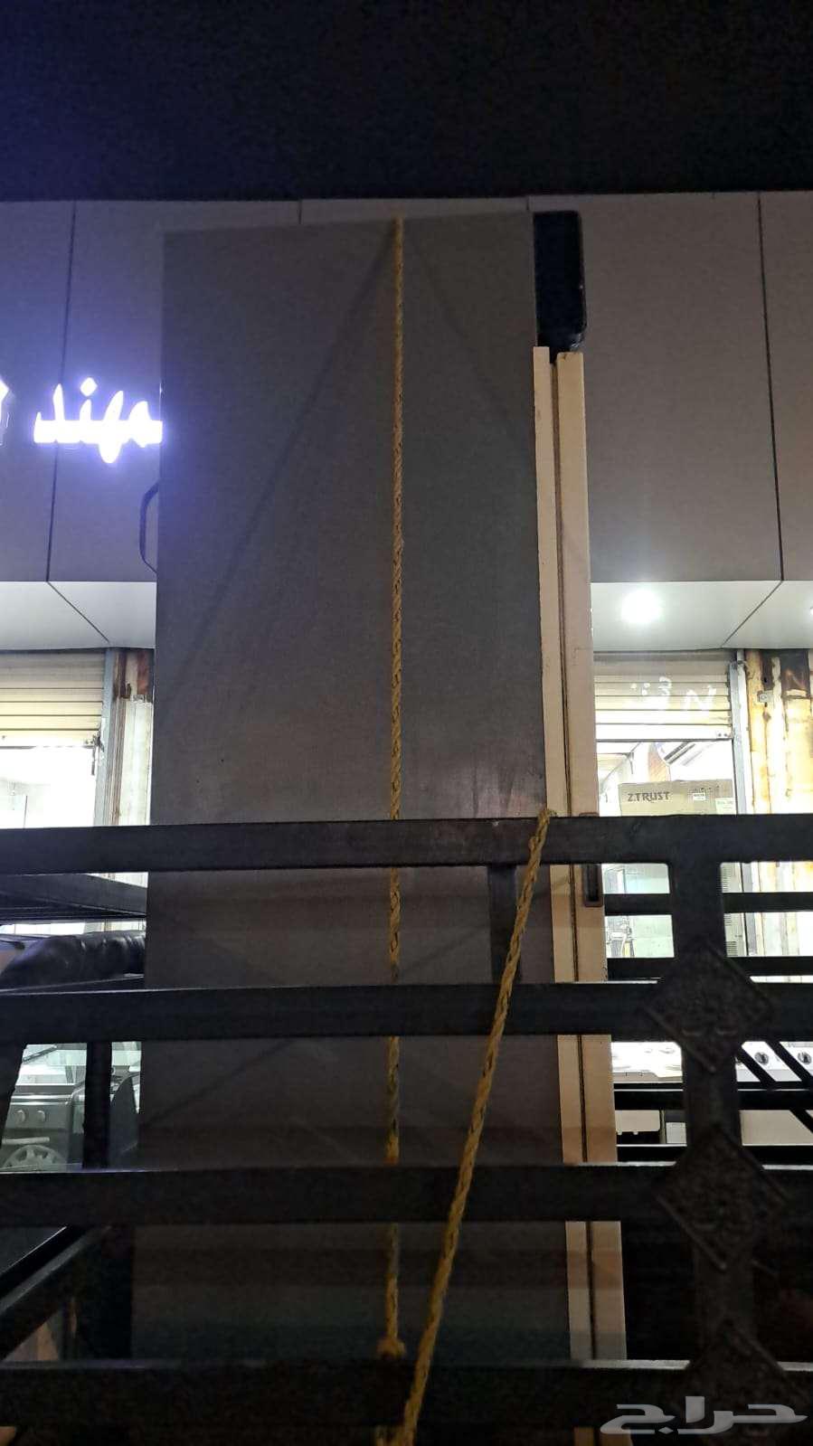 Refrigerated display case with excellent cooling64500993441794111