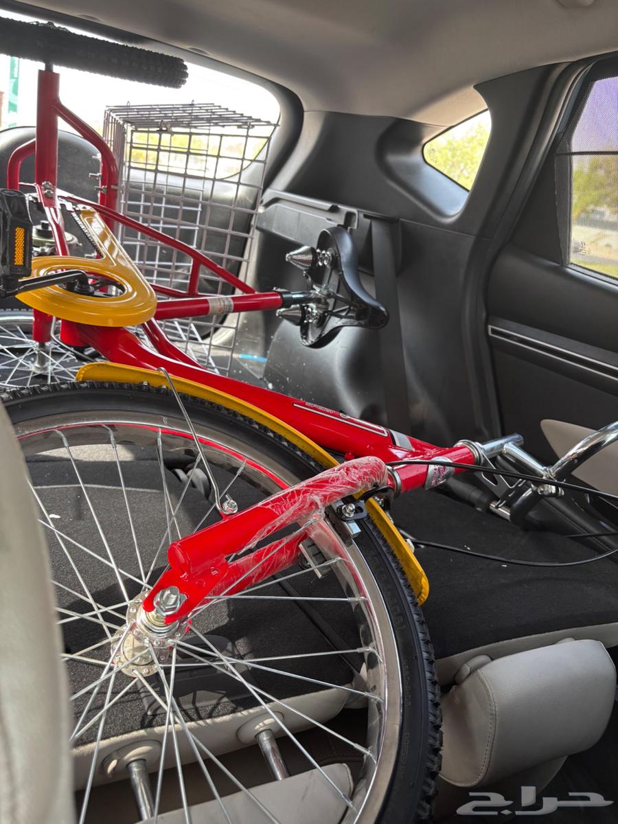 سيكل نظيف جدا ابو 3 عجلات حجم وسط مع سلة64498563964675110