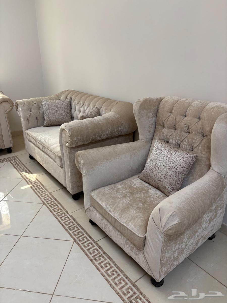 Selling connected and separate sofas in excellent condition64498701656578114