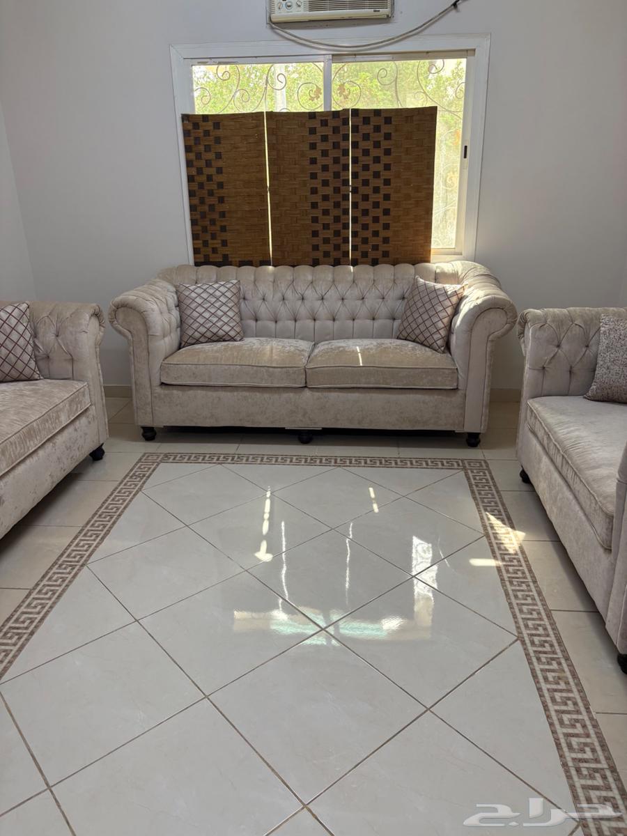 Selling connected and separate sofas in excellent condition64498701656578112