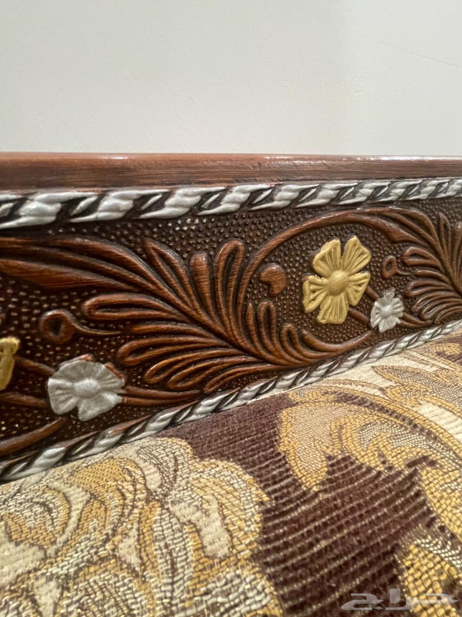 مساند ارضيه نظيفه جداا للييع64498839752321112