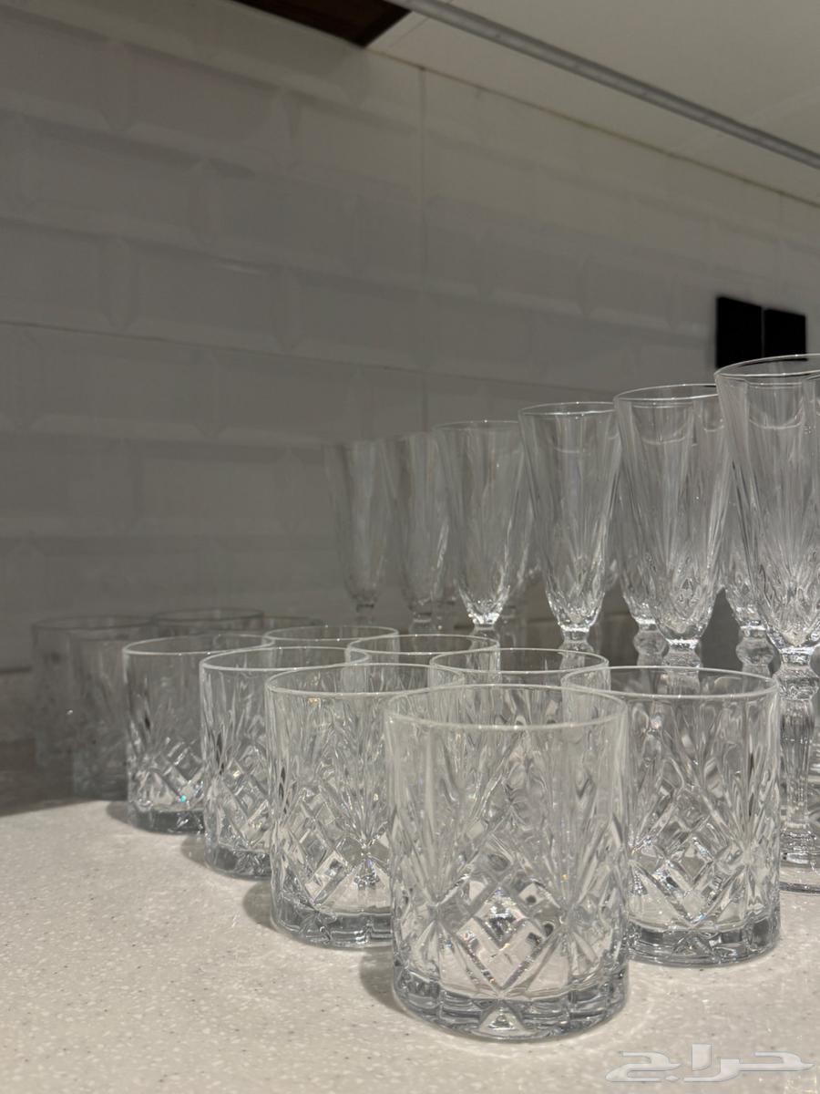للبيع 2 طقم كاسات كريستال إيطالي 18 قطعة64499007432449110