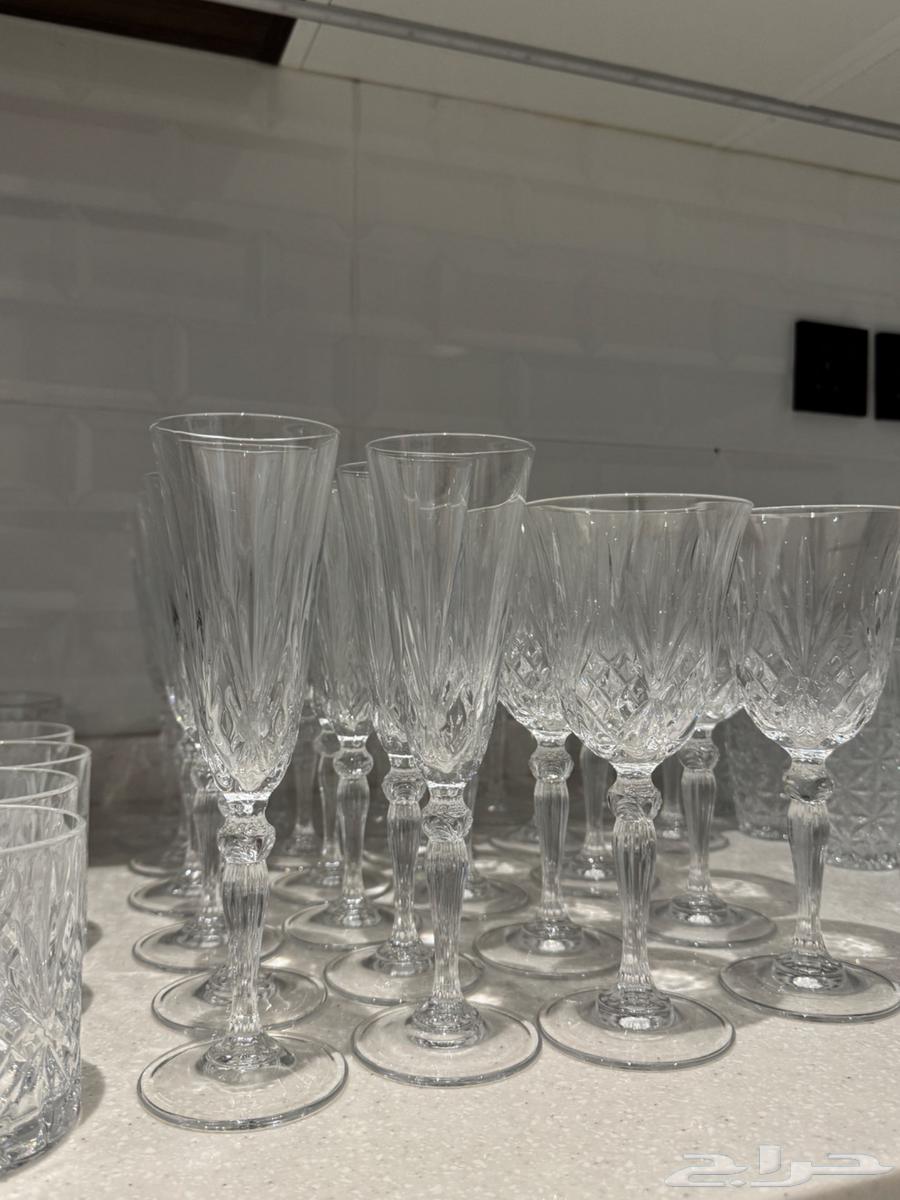 للبيع 2 طقم كاسات كريستال إيطالي 18 قطعة64499007432449111