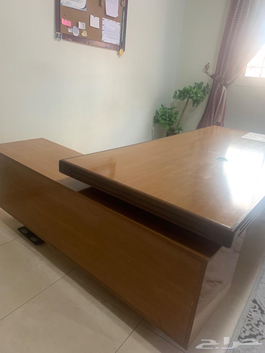 Office desk64499242562946113