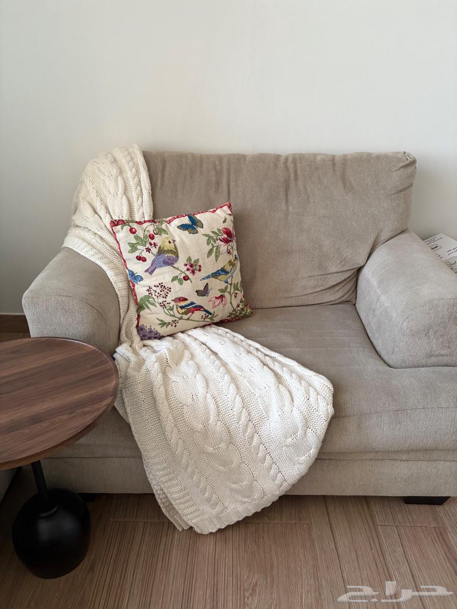 طقمين كنب اشلي من امريكا ب 4الاف فقط64501507466754110