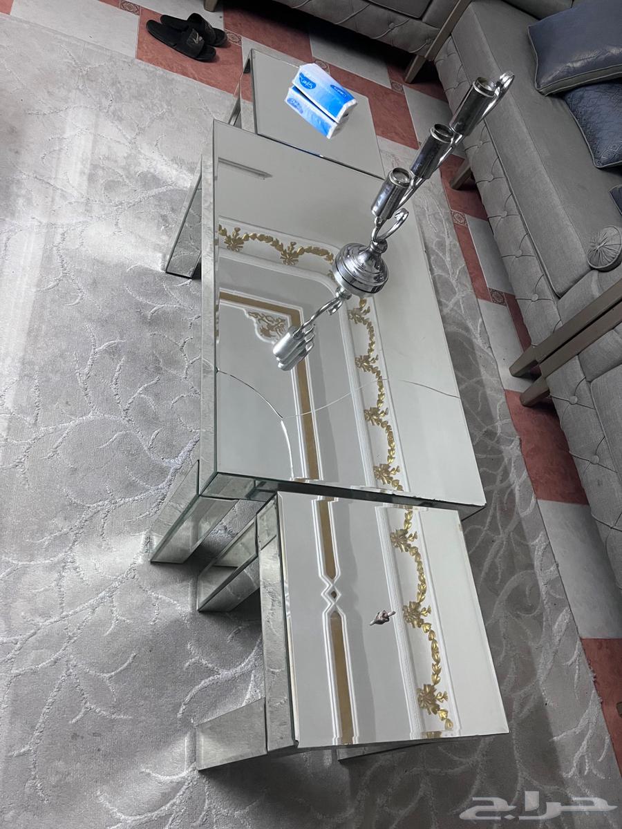 Durable glass tables64501684351618110