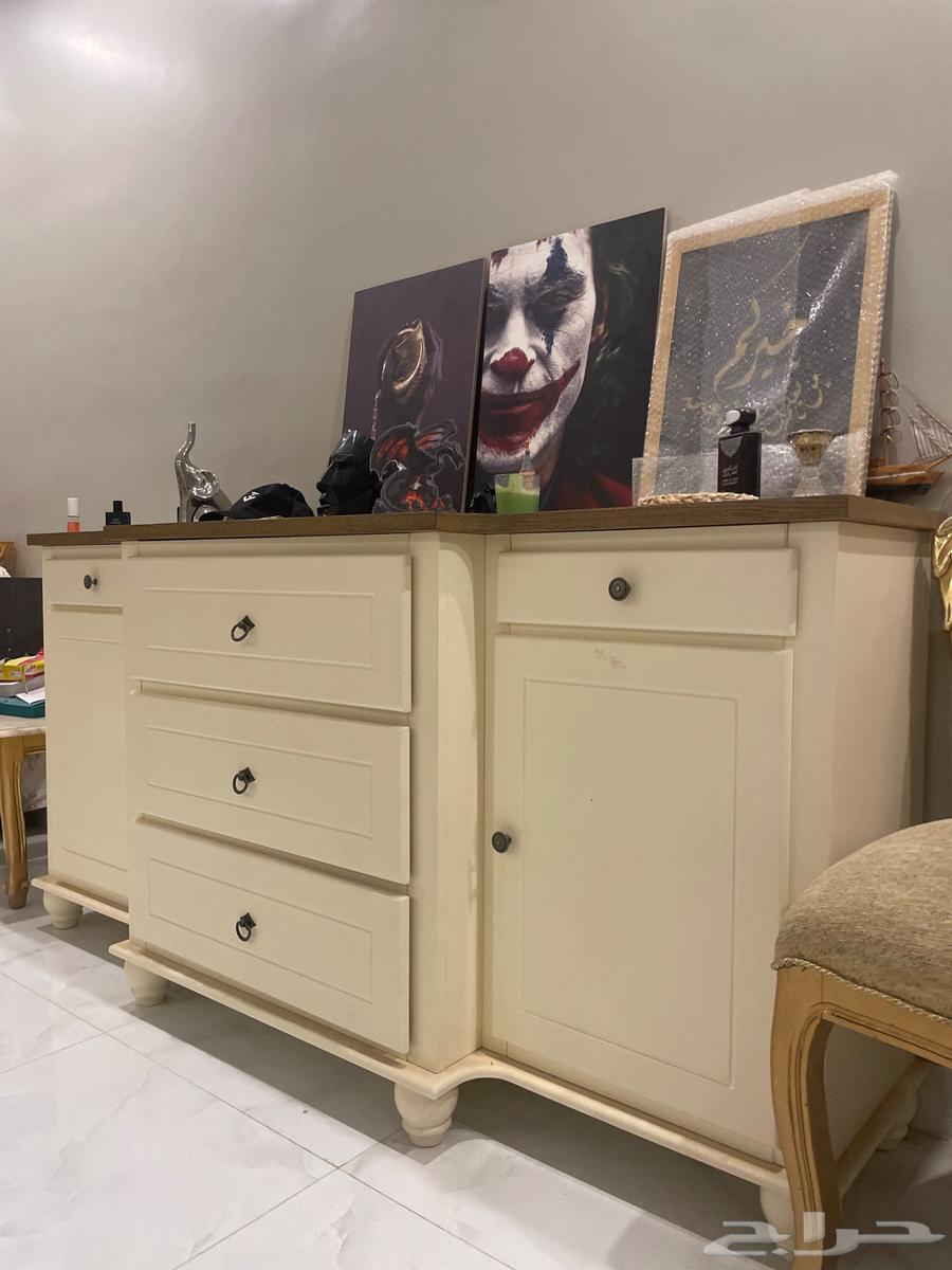 غرفة طعام 8 كراسي مع البوفيه لم تستخدم من هوم سنتر64502556553474110