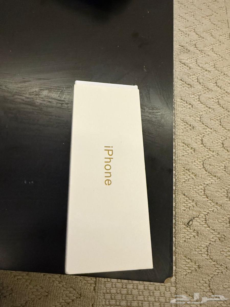 ايفون 16 برو صغير كبر اصبع اليد64495789551873113